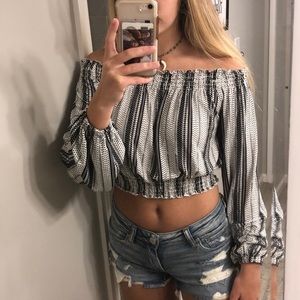 H&M Over the shoulder cropped shirt